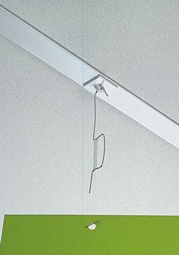Wire Hook/Nylon Hanger